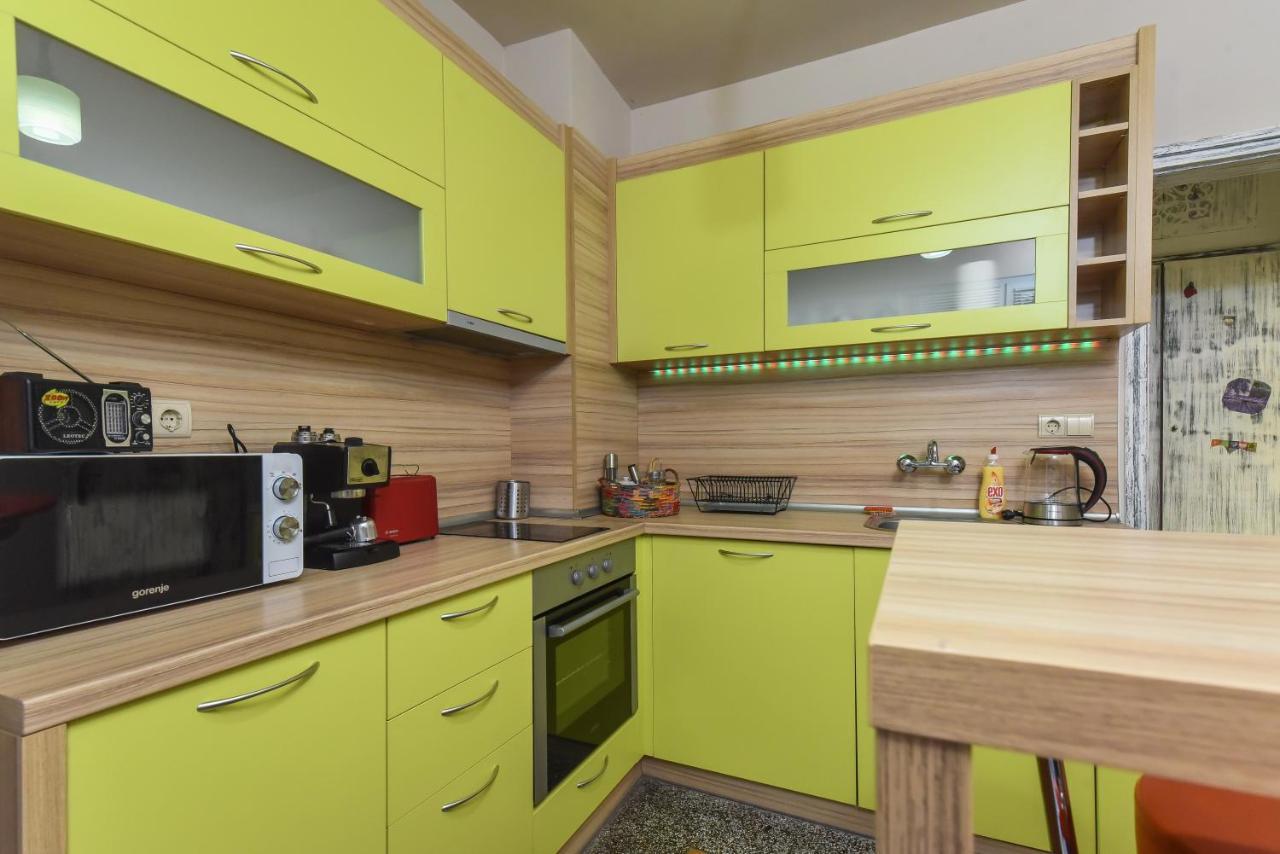 Vintage Spot - Colorful One-Bedroom Apartment By Flat Mаnager Sofia Esterno foto